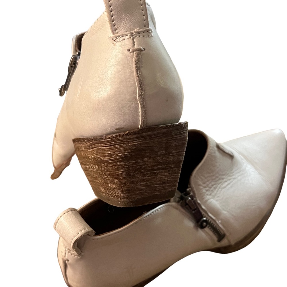 Frye Women's Cream Leather Pointed Ankle Booties - Picture 4 of 4